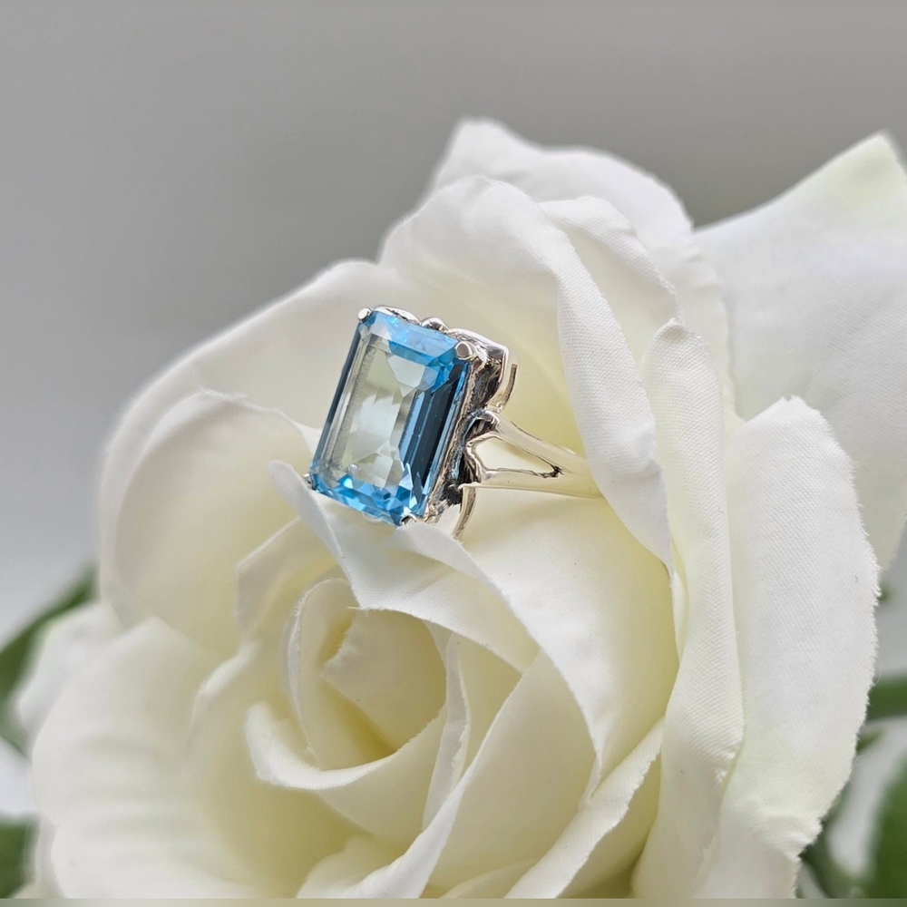 🥰 MONIQUE RING - Picture 7 of 12